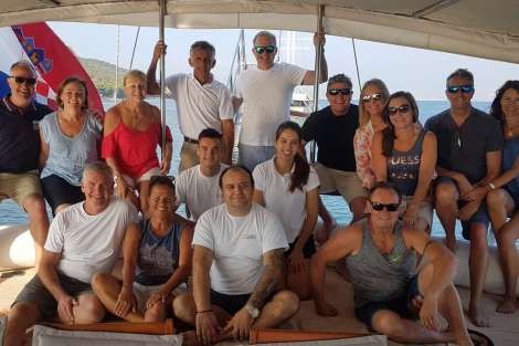 Review img # 1 of the yacht Allure