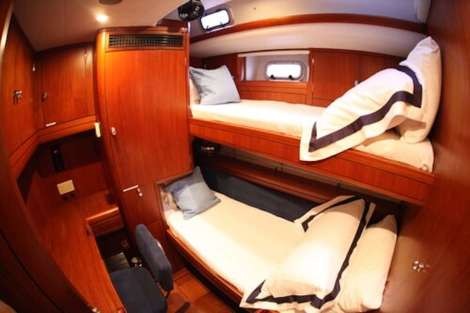 Review img # 15 of the yacht ELVIS MAGIC