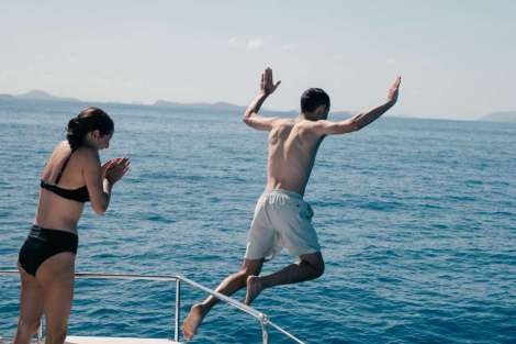 Review img # 24 of the yacht ISLAND KISSES