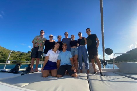 Review img # 25 of the yacht ISLAND KISSES