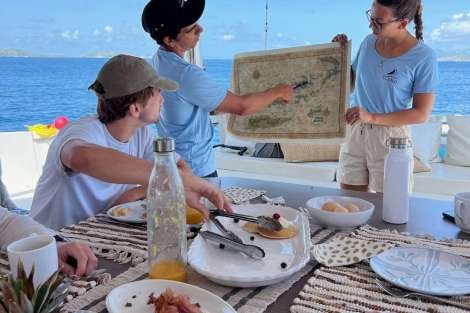 Review img # 18 of the yacht ISLAND KISSES