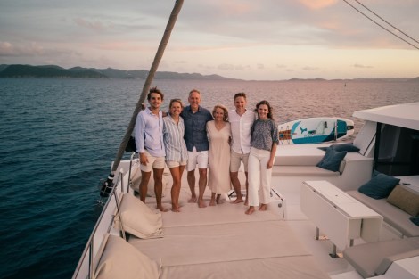 Review img # 19 of the yacht ISLAND KISSES