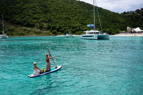 Review img # 14 of the yacht ISLAND KISSES