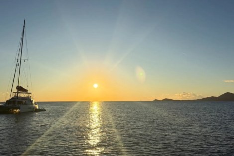 Review img # 14 of the yacht ISLAND KISSES